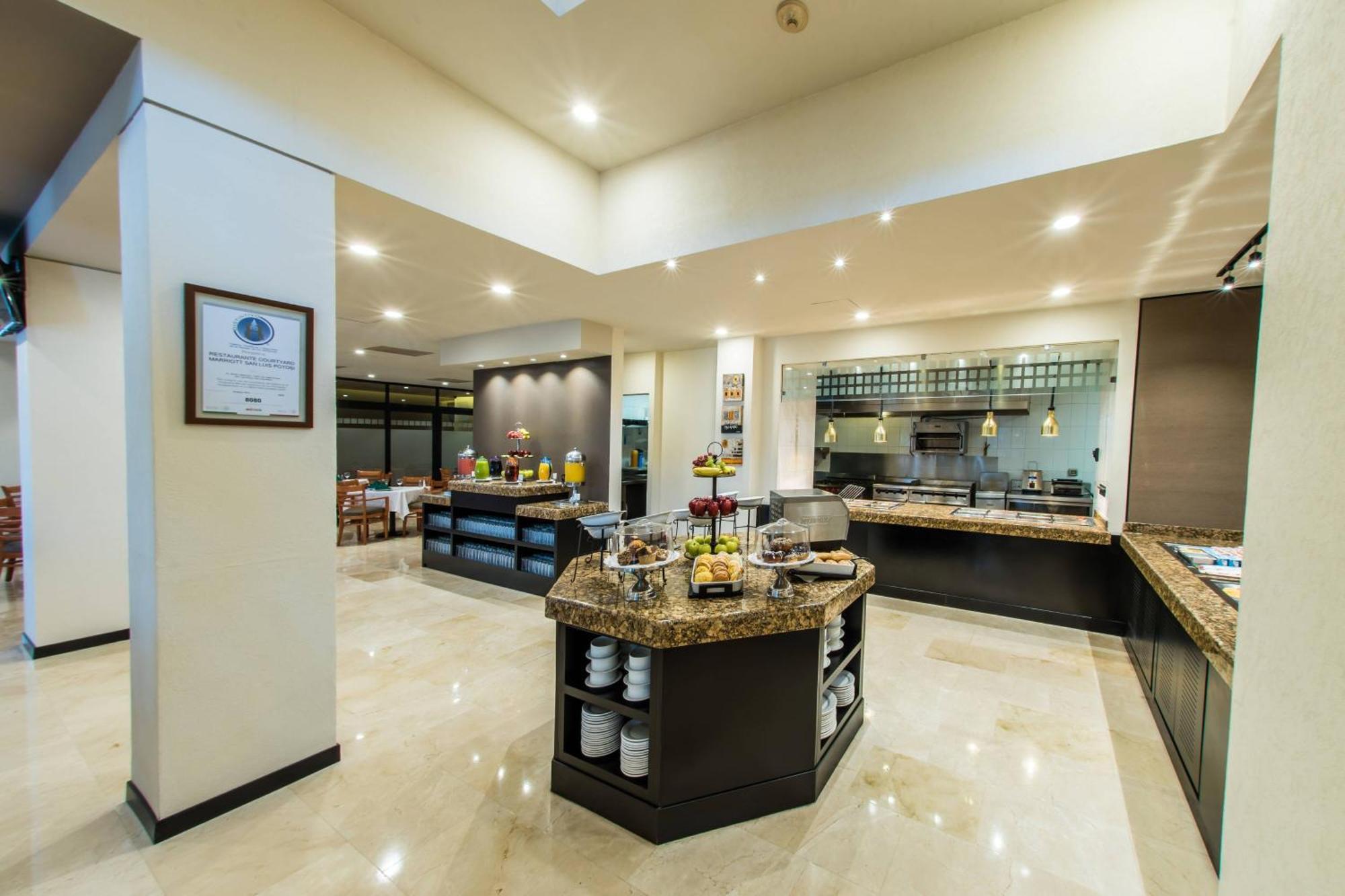 Hotel Courtyard By Marriott San Luis Potosí Esterno foto